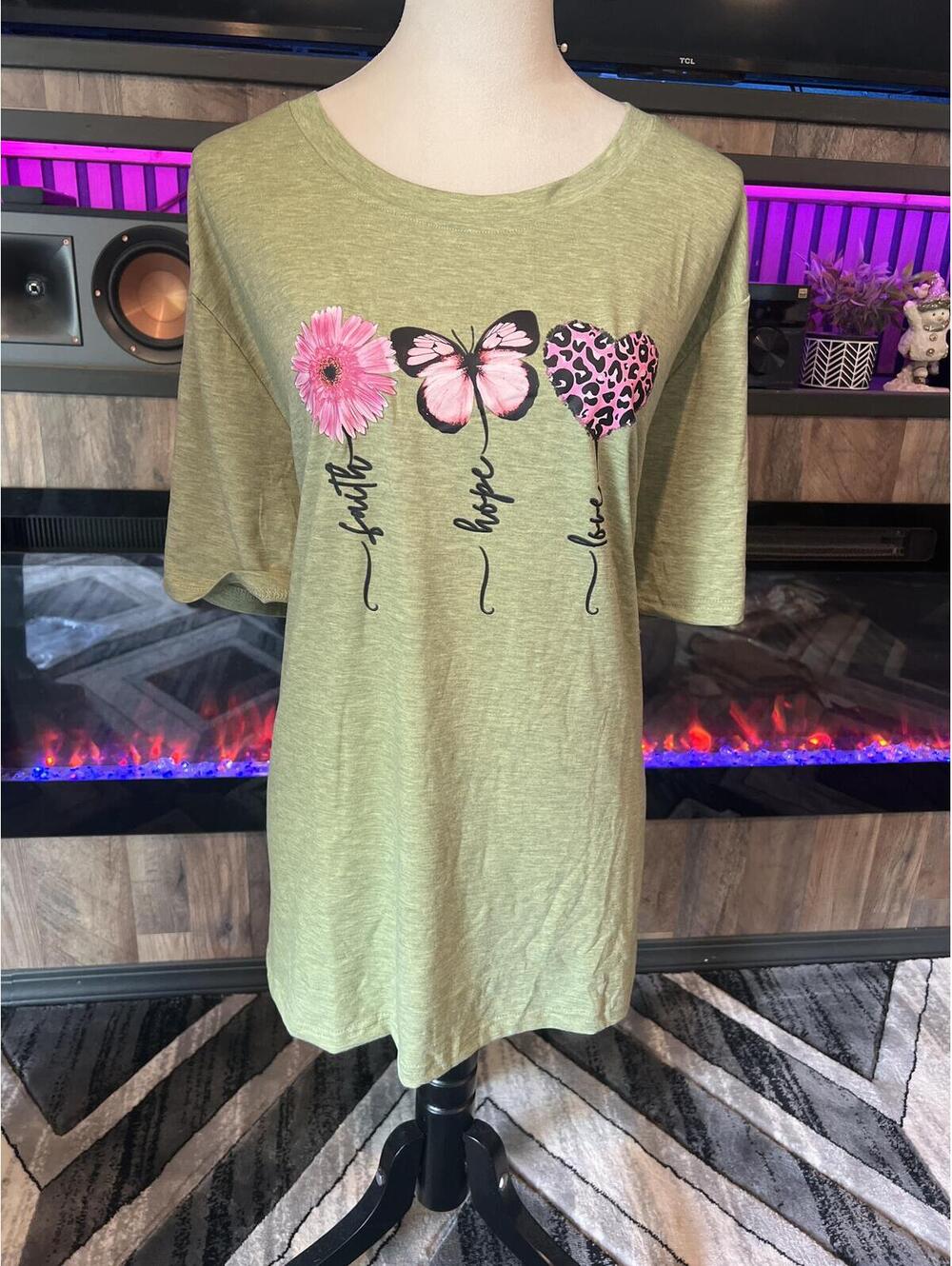Plus Size 4XL Light Green Graphic Tee with Pink Flower, Butterfly, and Heart